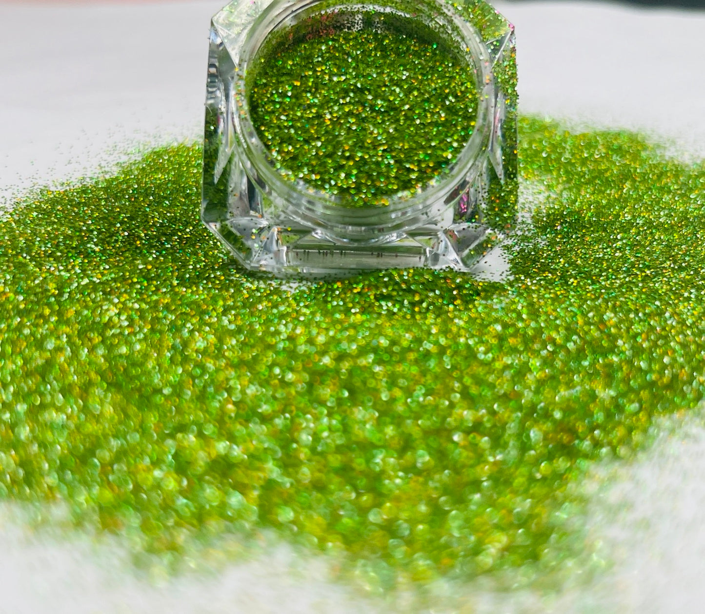 Green Apple/Green Fine Holographic Glitter image 1