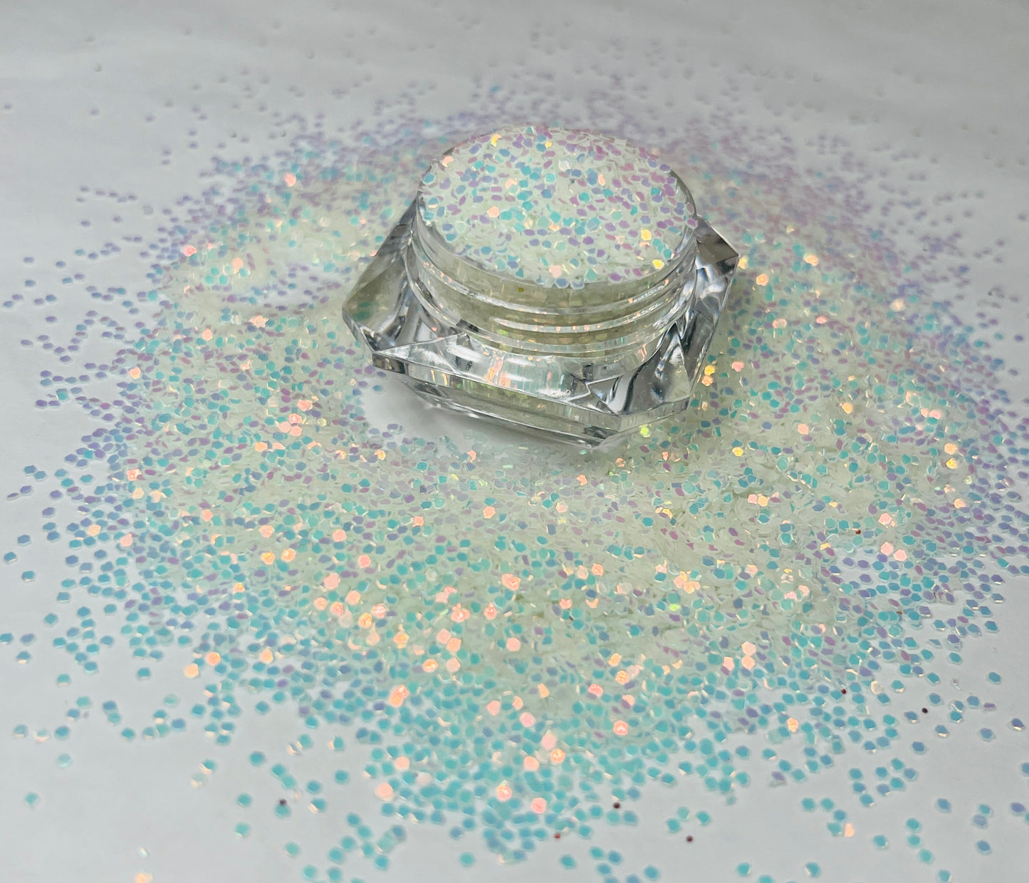 Blue Glow/White Iridescent Chunky Glow Glitter image 2