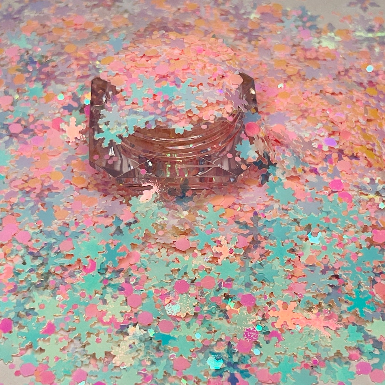 Winter Wonderland/Snowflake Shape Chunky Chameleon Glitter image 1