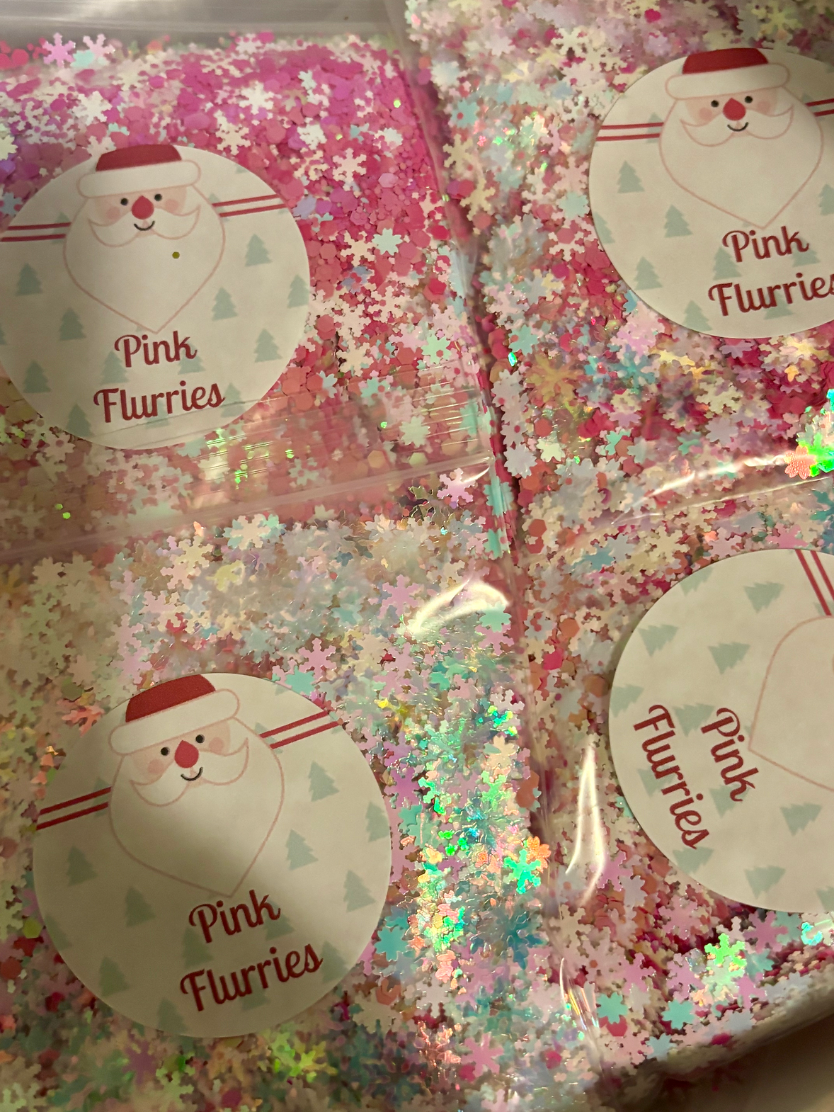 Snowflakes/Multicolor Shape  Snowflakes/Multicolor Shape