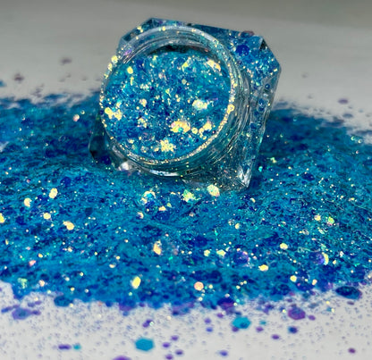 Blue ocean/ Blue Chunky Iridescent Glitter image 1