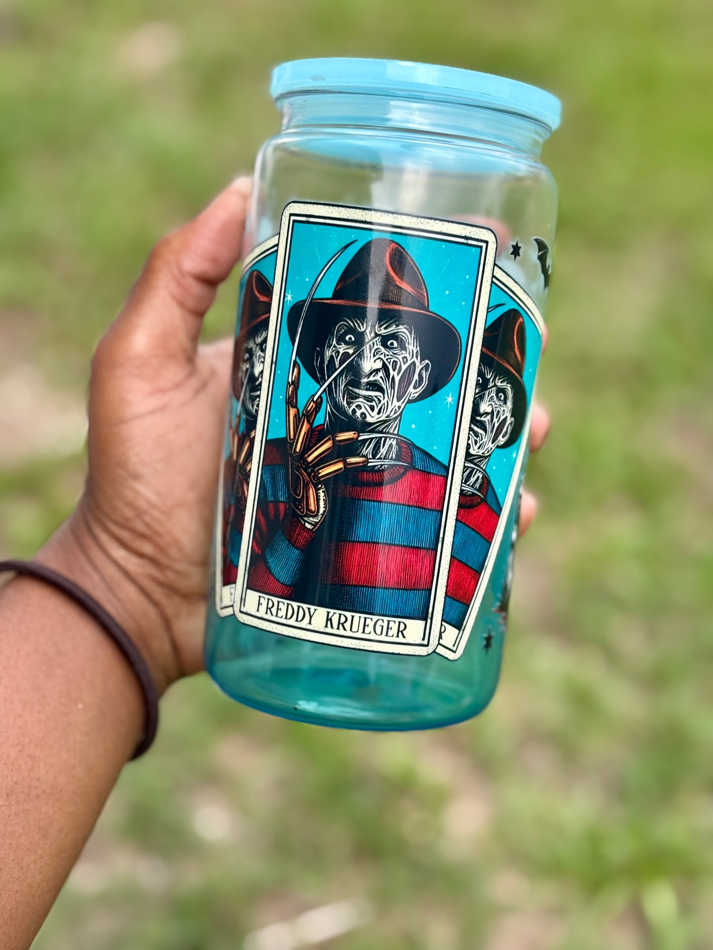 Ombre Freddy Krueger (16 Oz Blue Ombre Plastic) image 0